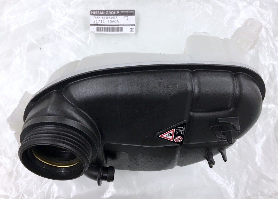 New OEM Infiniti QX30 Coolant Reservoir Reserve Tank Assembly 21711