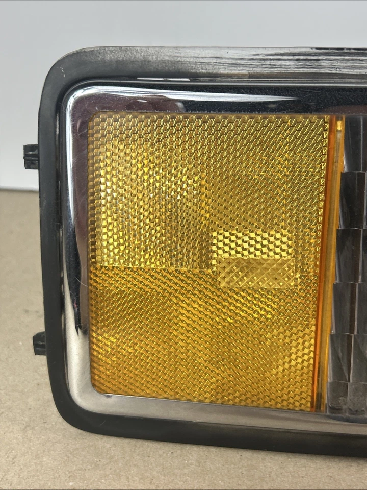 89-93 CADILLAC DEVILLE FLEETWOOD TRACCIÓN DELANTERA DERECHA MARCADOR INTERMITENTE LÁMPARA Foto 4 de 4