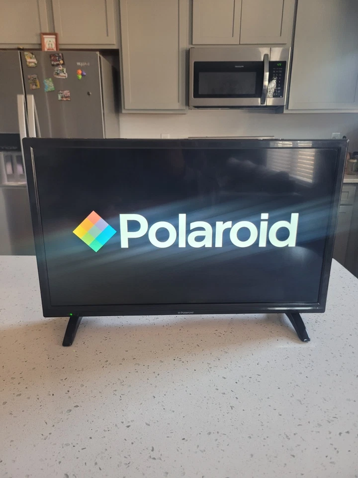 Polaroid 24" Class HD (720P) LED TV (24GSR3000SA) - Image 4 of 4