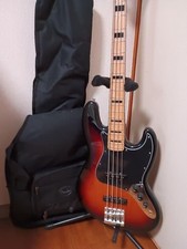 Geddy Lee Jazz Bass 3-Color Sunburst No.MG2171