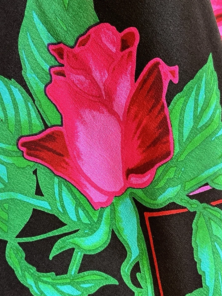 Bufanda floral de seda vintage de Liz Claiborne con rosas rosas rosas brillantes Foto 4 de 4