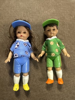 Madame Alexander Kick It  McDonald's (2005)/Boy & Girl Soccer Players