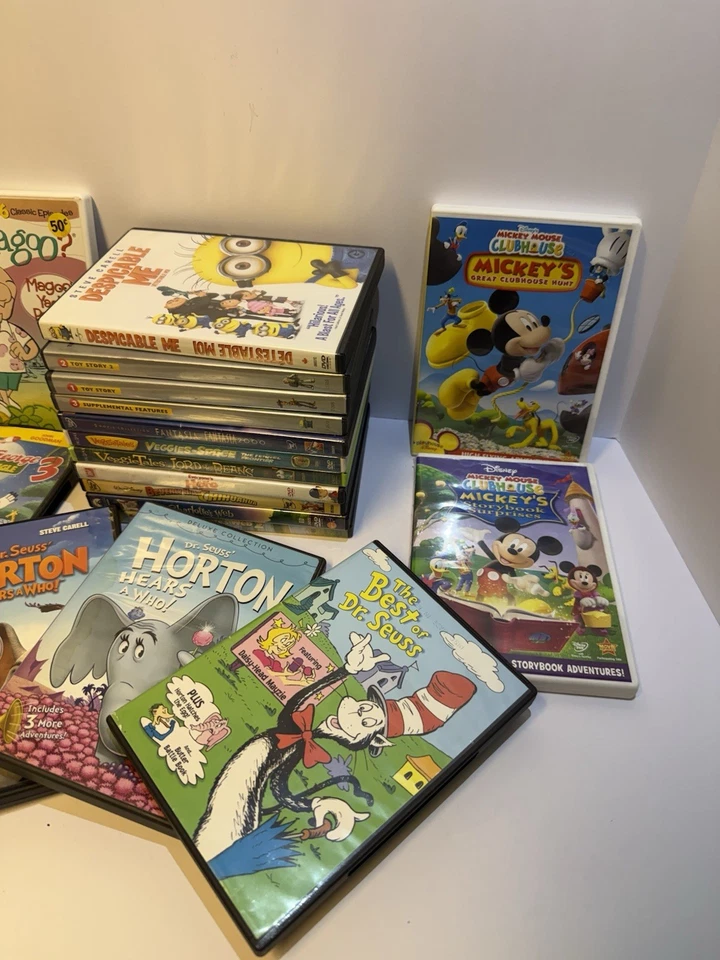 Dvd lot Of 15 Kid Movies Curious George, Mickey Mouse, Dr. Seuss, Mr Magoo Foto 3 de 4