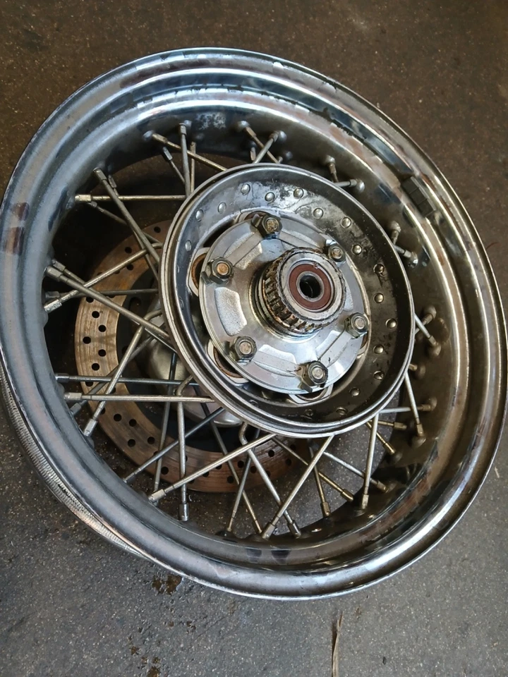 Llanta trasera Yamaha VStar 1100 V Star XVS1100 2007 1999-2009 170/80-15 Foto 2 de 4