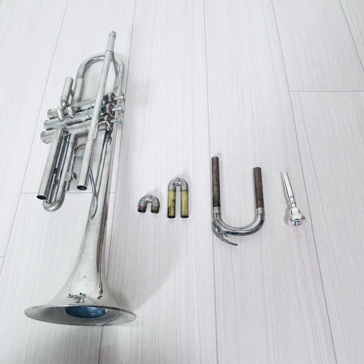 YAMAHA YTR-136 Trumpet Silver Musical Instrument With YAMAHA YTR-136 Trumpet Silver Musical Instrument With