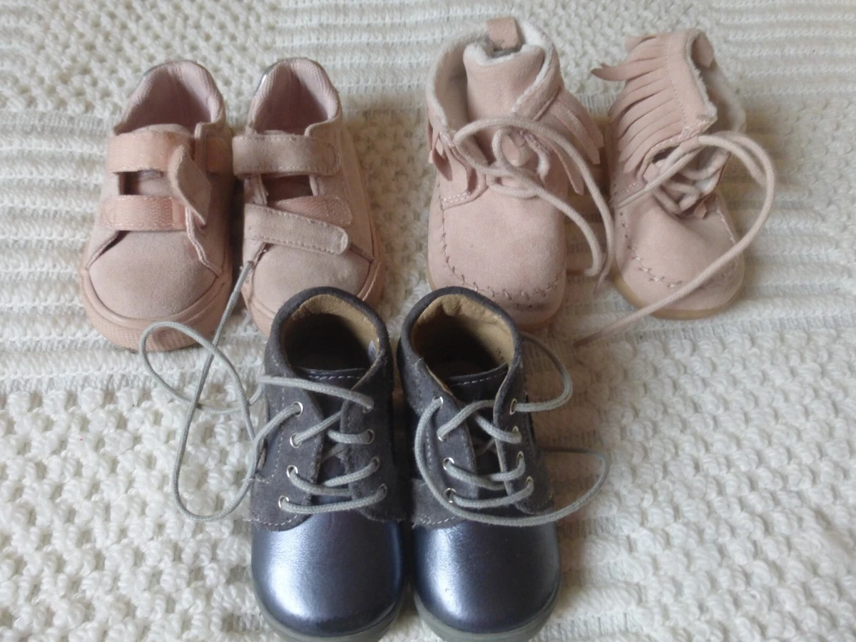 lot 3 paires de chaussures bébé fille p.18/19 marques : 2 H&m, 1