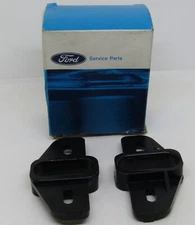 NEW FORD MOTOR COMPANY GENUINE OEM GUIDE LOT OF 2 PART NO. D3AZ-6522362-A