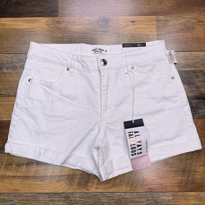 Almost Famous Mid Rise Midi Shorts Juniors 11 White Perfect Fit New 