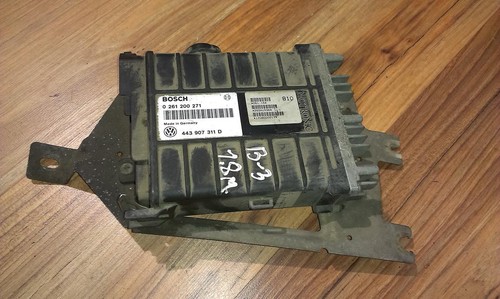 0261200271 Motormanagement, Steuergerät, ECU  443907311D Volkswa DE35830-76
