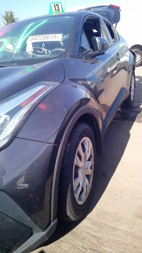 2020 Toyota C-HR Grey Bumper Assembly OEM Used 35k Miles NJ25-21493-530015 - Image 4 of 4