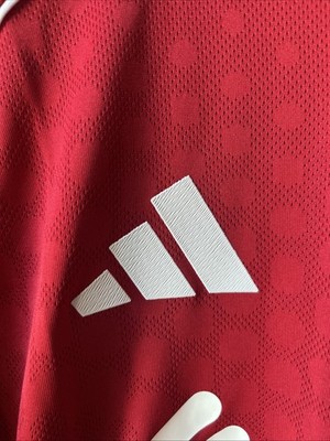 Adidas Liverpool F.C 25/26 Home Football/Soccer Red Jersey Size