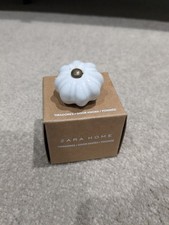 Zara Home 2 Ceramic Pumpkin shaped Door Knobs new in box