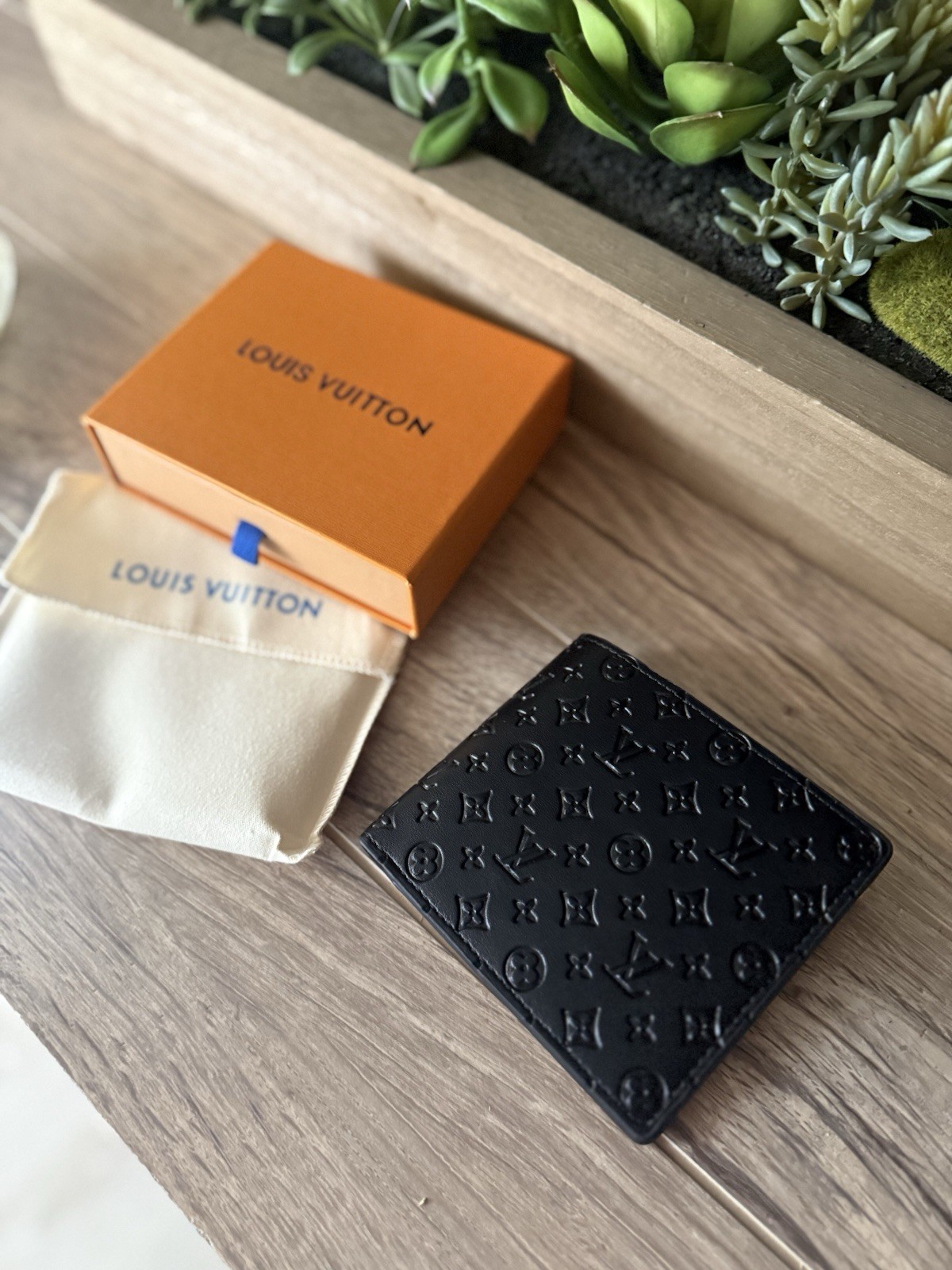 LV Multiple Wallet Black Monogram - image 1
