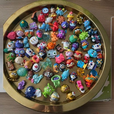 83 Moshi Monsters Bulk Sammlung inklusive Golds, Rares