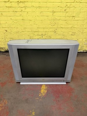 TCL RIVOLUZIONA IL SALOTTO: TV GIGANTI E OLED CHE CAMBIANO LE REGOLE DEL GIOCO