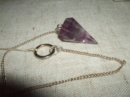 PENDOLO PENDOLINO DIVINAZIONE RADIOESTESIA FLUORITE MAGIA CM 4,5 RABDOMANZIA - Picture 2 of 6