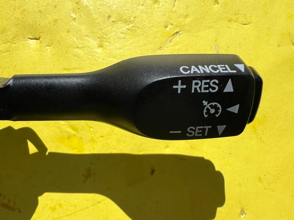 GENUINE 2013 -2015 TOYOTA VENZA  STEERING WHEEL COLUMN CRUISE CONTROL SWITCH OEM - Image 4 of 4