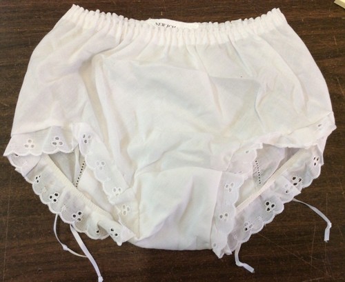 ICM BATISTE DOUBLE SEAT PANTY WITH EMBROIDERED EYELET EDGING-VARIOUS SIZES - Picture 2 of 9