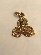 10k Plus Black Hills Gold Stamper Company Three Tri-leaf Leaves Charm Pendant