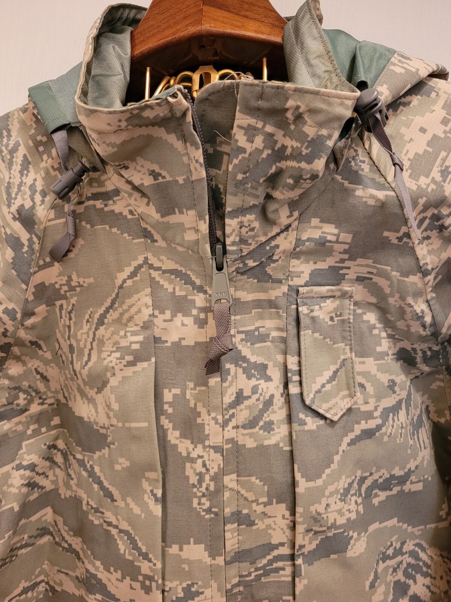 米軍本物新品タグなし/Air Force tiger Stripe Parka USAF Air Force Parka APECS Tiger Stripe Medium Short NSN