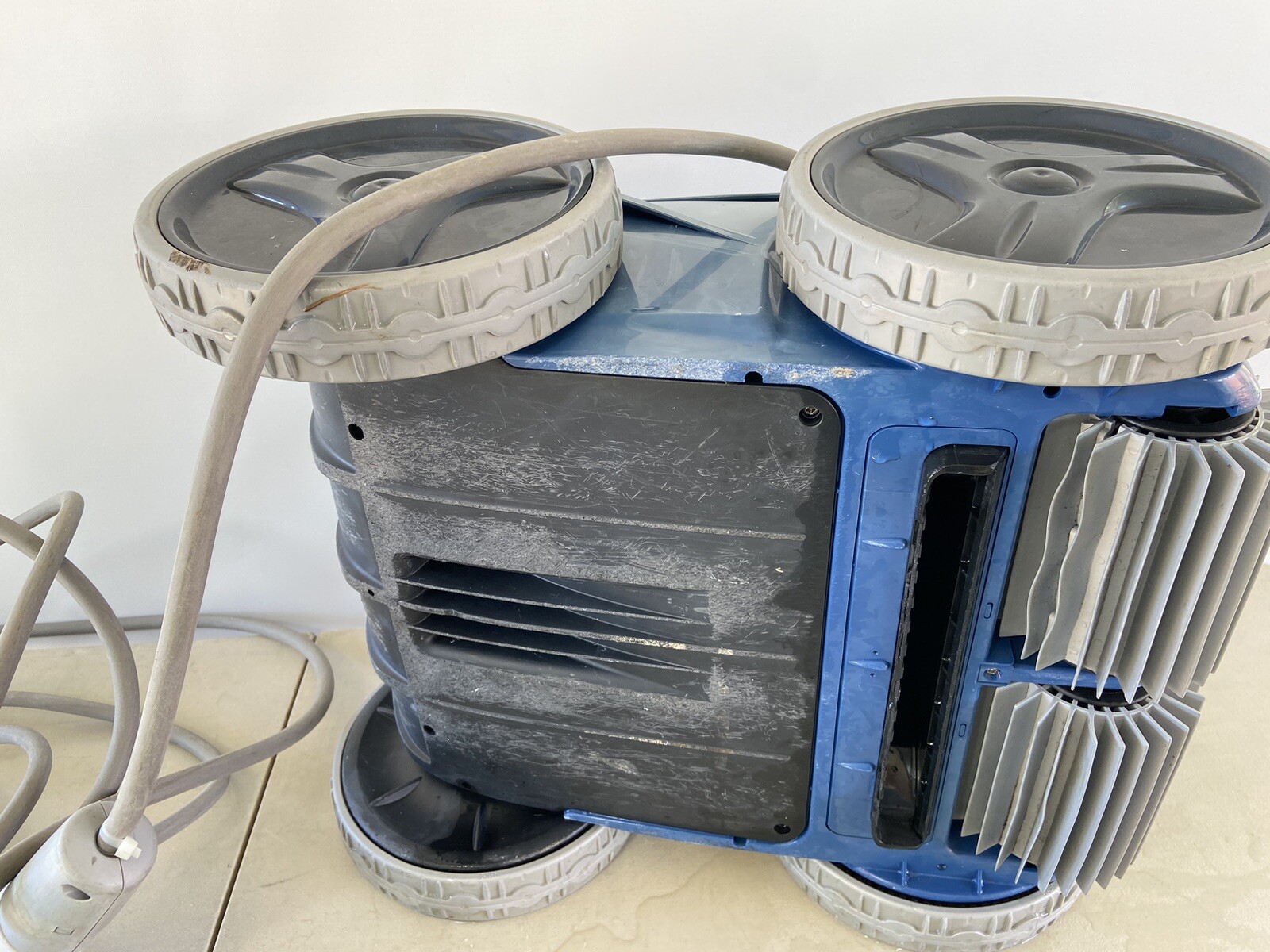 Polaris 9550 Pool Cleaner Unit And Power Cable As Is.. for parts repair