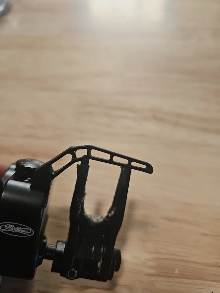 Mathews Ultrarest Integrate MX QAD- Black - Bow Rest- Left Hand Integrated - Image 4 of 4