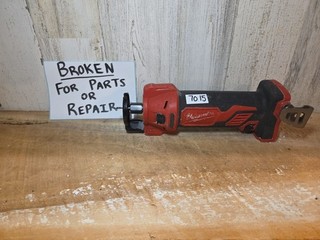 BROKEN Milwaukee 2627 20 18V Cut Out Tool For parts or repair ONLY! (7015)