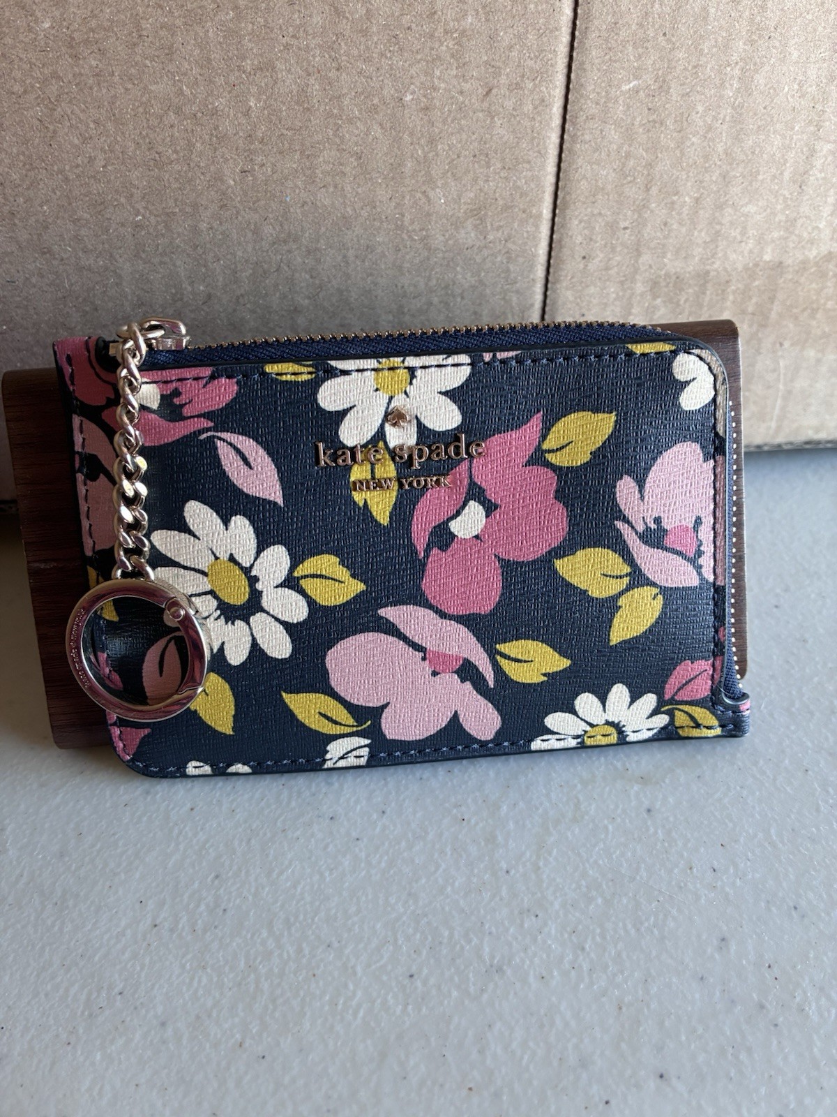 Kate Spade New York Floral Zip-Around Card Wallet Navy Pink White Yellow