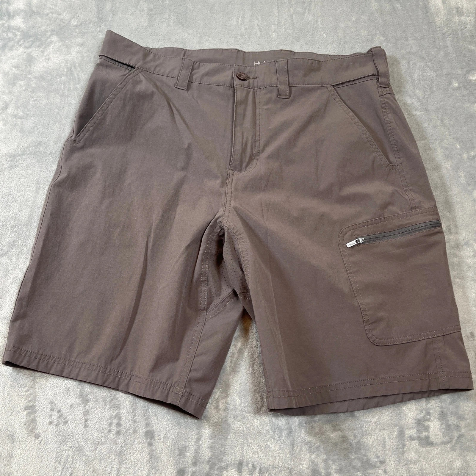 Huk Mens Shorts Size Large Performance Fishing Brown Cargo Pocket Perforated