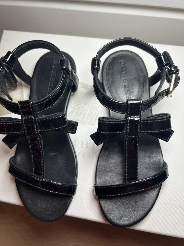 Burberry Niños Niñas Verano Charol Negro Sandalias Zapatos Talla 27 CAJA NUEVA Foto 4 de 4