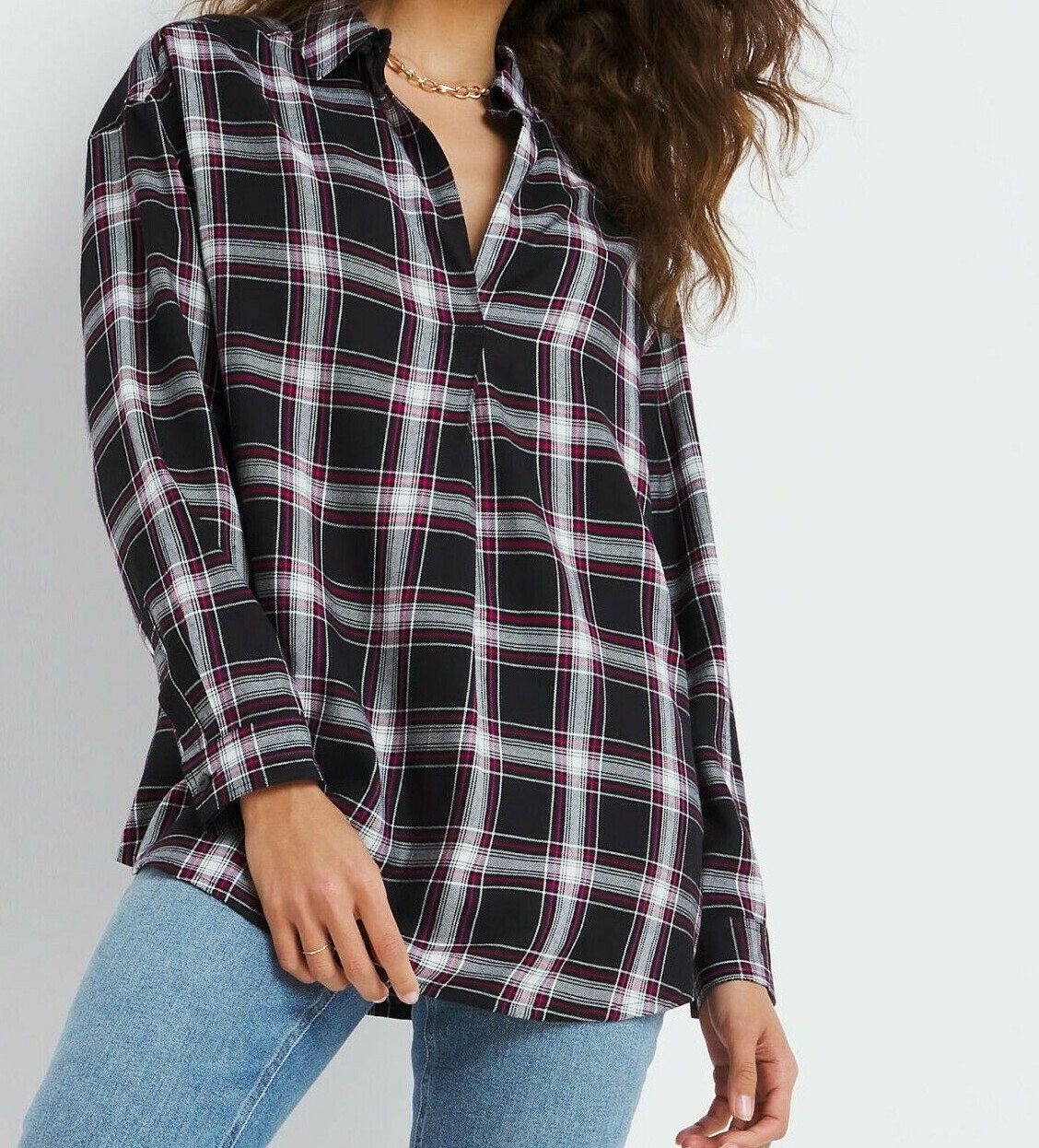 ПРОДАЕТСЯ КАПСУЛА DAMEN С НАКЛАДНЫМИ КАРМАНАМИ HEMD SCHWARZ / PINK NEU (артикул 155)