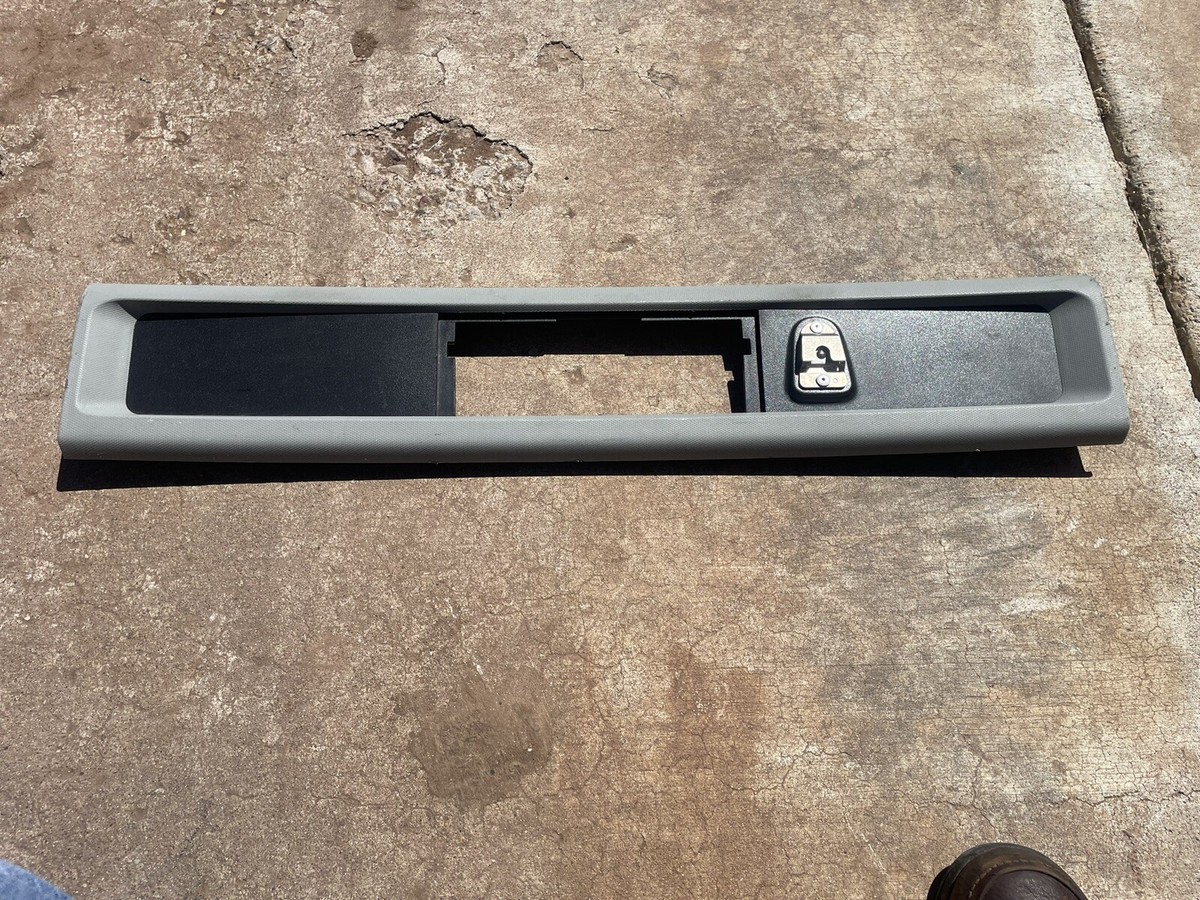 Paccar Kenworth T880 T680 TRIM-HEADER BEZEL LT GRAY S60-1334