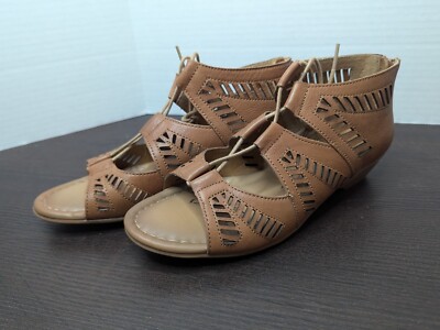 Comfortiva Riley Leather Sandal Women 8.5M Sand Back Zip Lace Up Stack Heel Boho