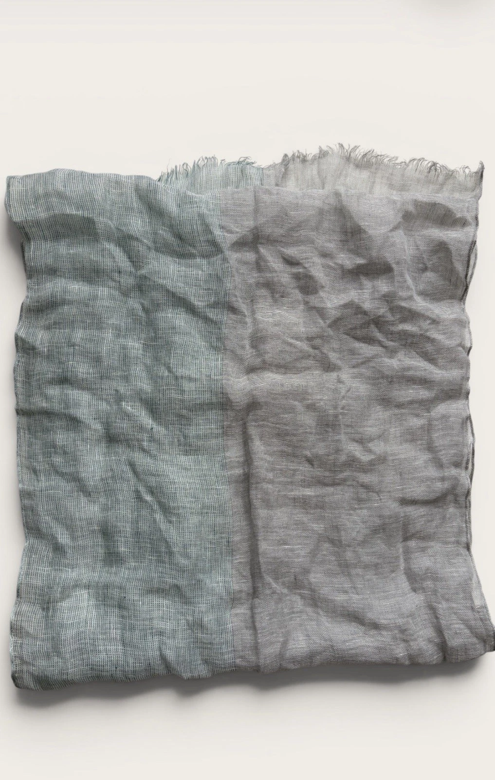 Hugo Boss linen scarf. Pistachio colour. New with tags