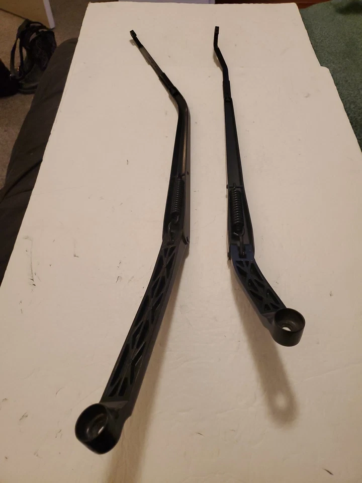 Toyota Sienna 2004-2010 brazos limpiaparabrisas izquierdo y derecho OEM Foto 3 de 4