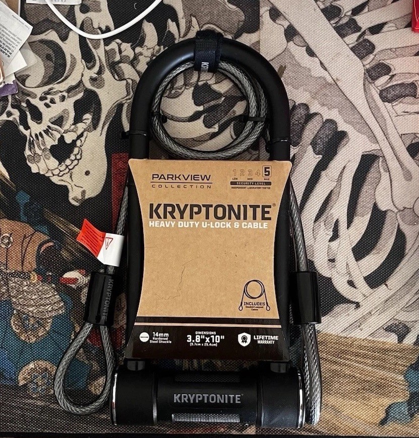 (New) Kryptonite Parkview Heavy Duty U-Lock 3.8 x 10in 14mm Keyed + 4ft Cable (44.00 USD) (New) Kryptonite Parkview Heavy Duty U-Lock 3.8 x 10in 14mm Keyed + 4ft Cable (44.00 USD)