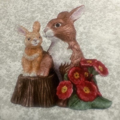 Goebel Hase Jahreshase 2016 Hasenpaar mit roten Primeln Neuheit Ostern Ovp.