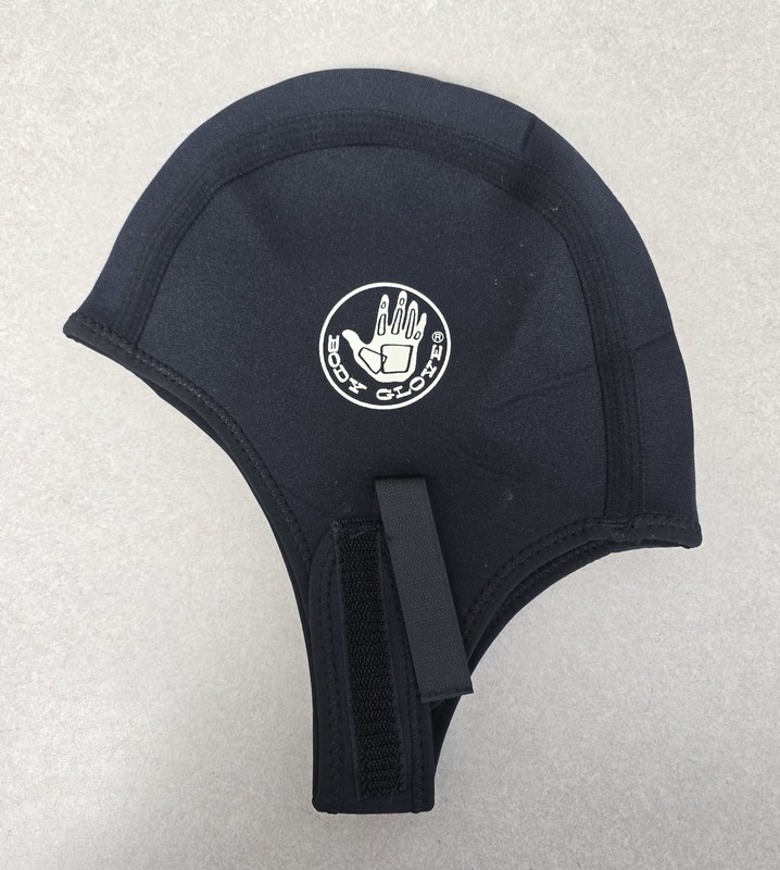 Used in good condition Body Glove 3mm Swim/Scuba Beanie with Strap Size Large