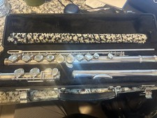 Armstrong 104 Flute Silver Plated w/ Case  PLAY TESTED  Perfect for student.