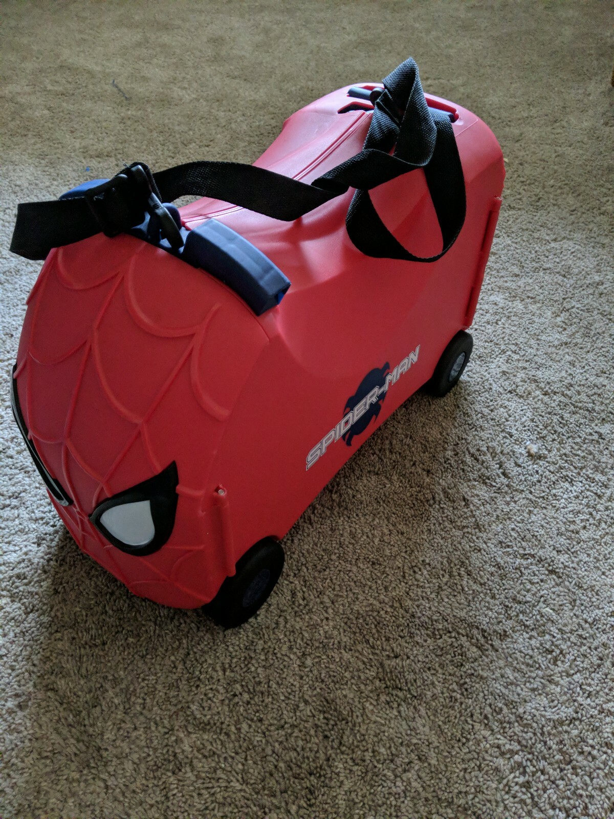 spiderman ride on suitcase