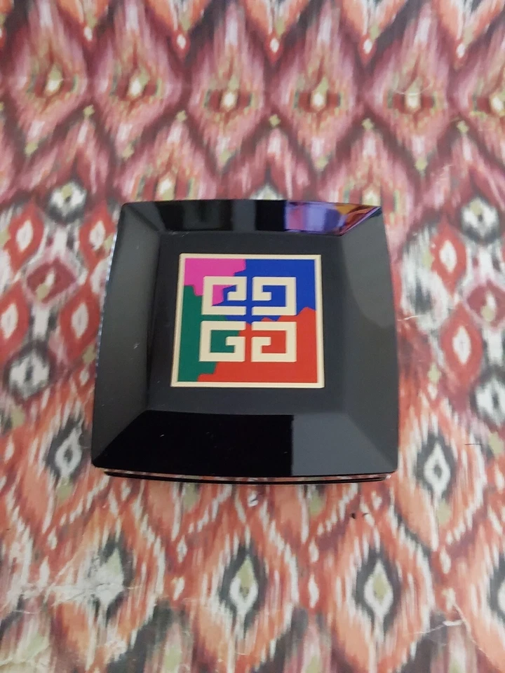 Givenchy Prisme Ivoire Ivory Prism Face Powder#3  .63oz new in box 4 Shades New - Image 4 of 4