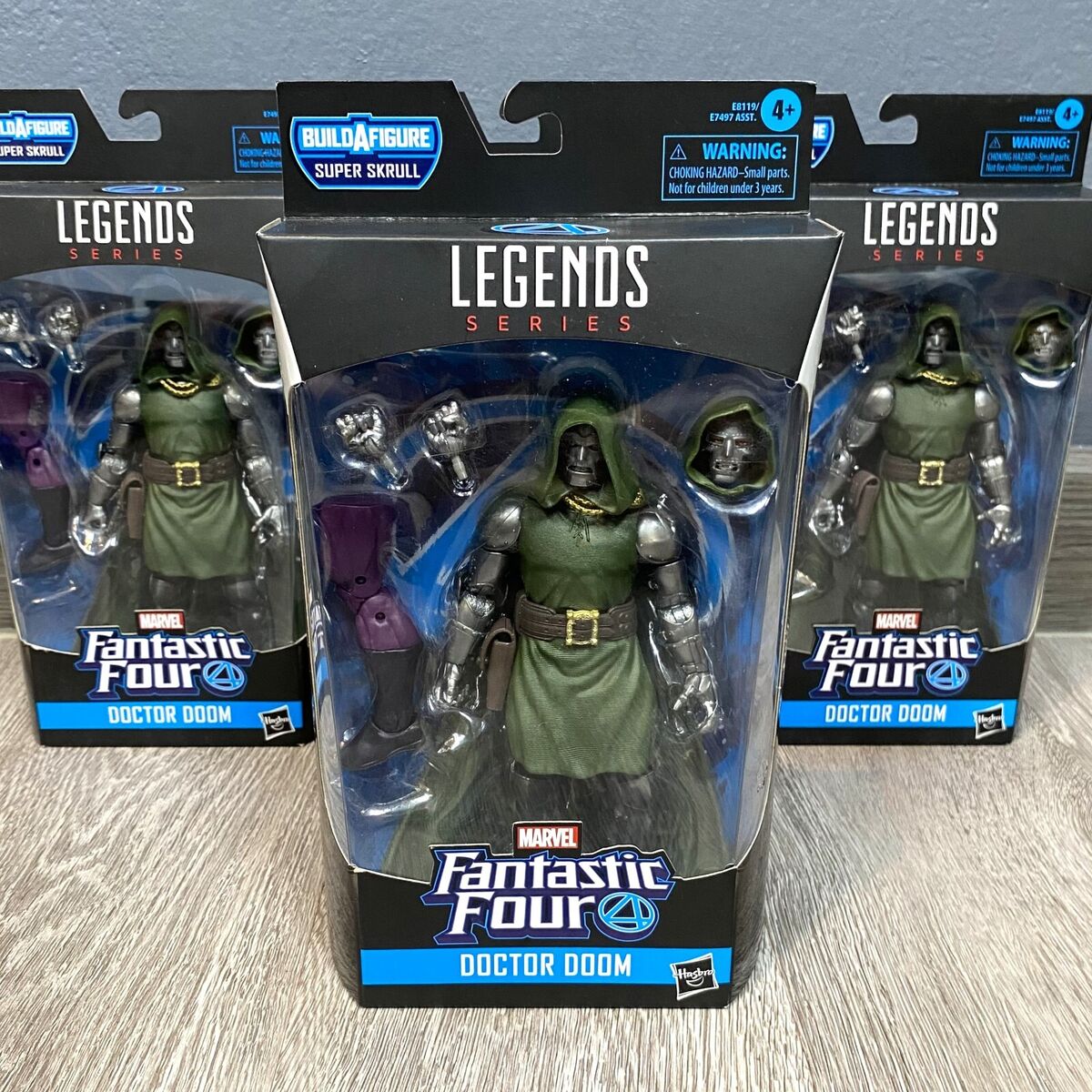 Marvel Legends - Dr. Doom - Doctor Fantastic 4 Super Skrull Marvel Legends - Dr. Doom - Doctor Fantastic 4 Super Skrull