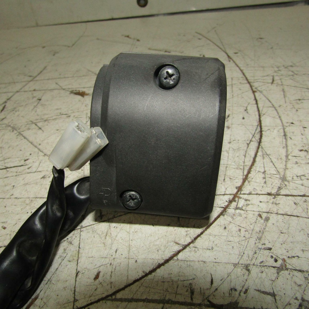 06-09 KAWASAKI NINJA ZX14 OEM LEFT FRONT TURN SIGNAL SWITCH