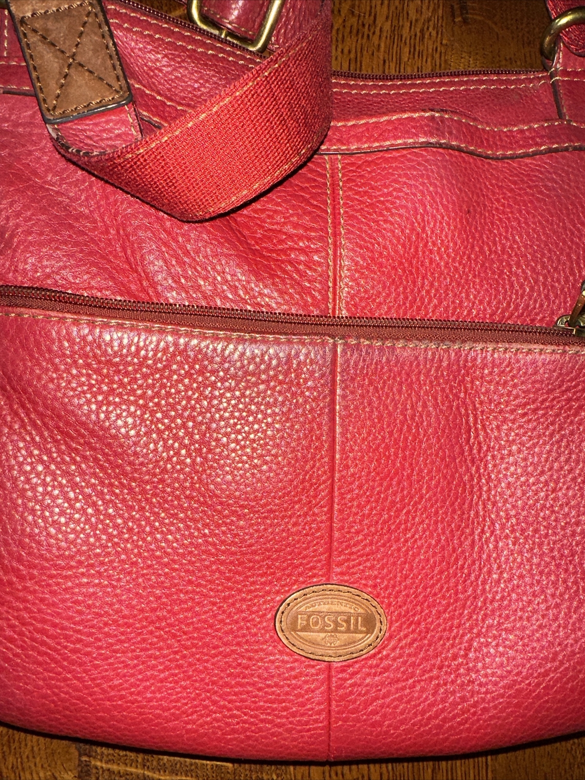 FOSSIL MORGAN RED LEATHER MUTI-FUNCTION CROSSBODY… - image 4