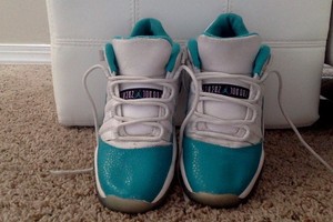 aqua 11s