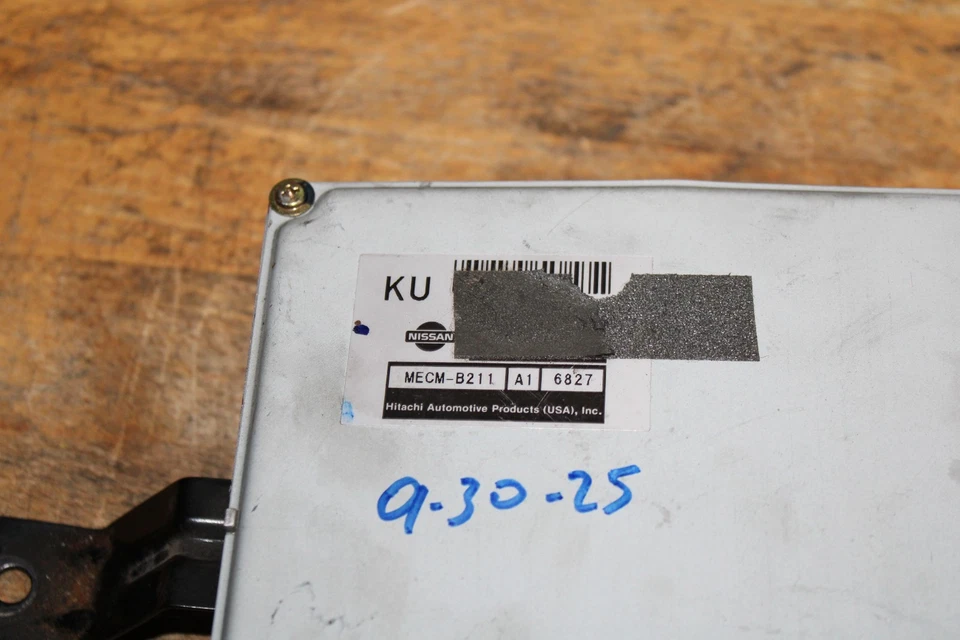 Camioneta pickup Nissan D21 1996 2,4 MT CA ECM ECU módulo PCM KU MECM-B211 Foto 4 de 4