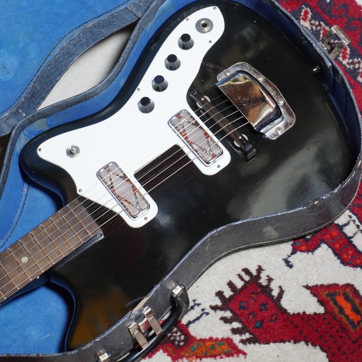 ギター Silvertone 1476 Bobkat BLACK DSC8655-2_750x.jpg?v=1664390082