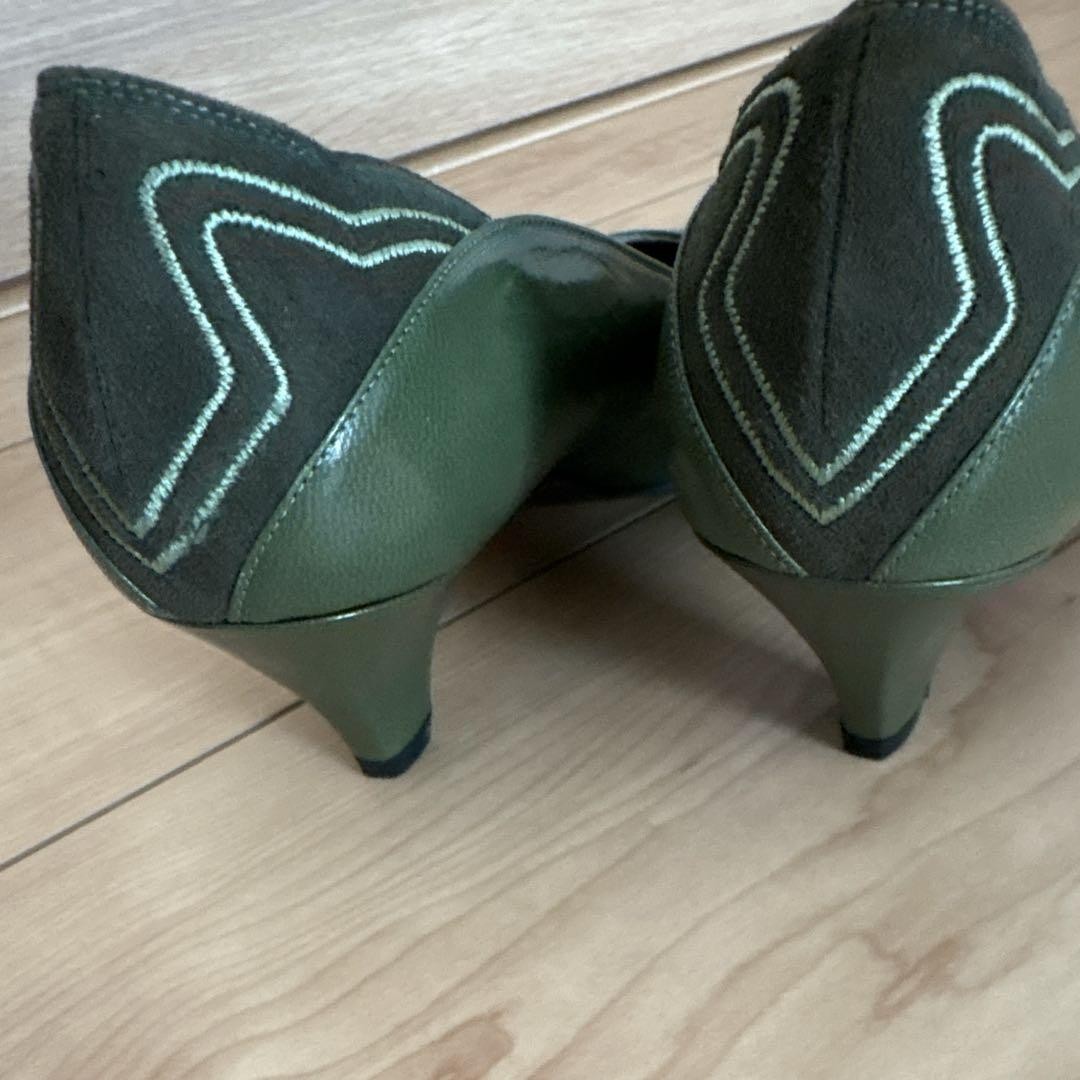 Decolte Saint Laurent tacco YSL EU35 US5 pelle verde ricamo 09793a