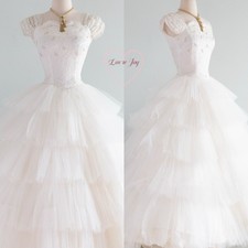 Short Sleeves Wedding Dresses White Ivory Vintage Embroidery Bridal Gowns