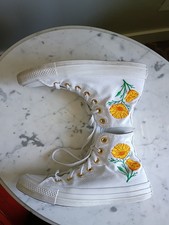 Converse Chuck Taylor All Star High Women  s 7 men  s 5  White Flower Poppy
